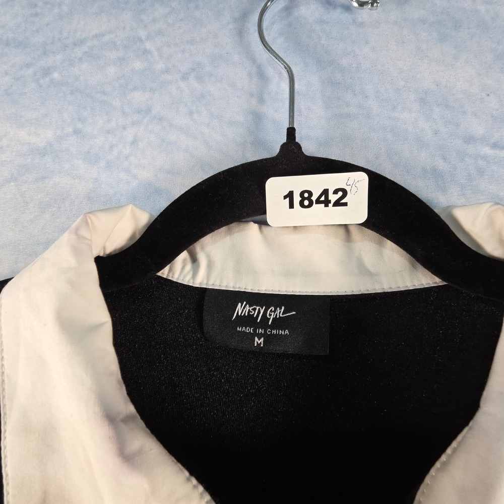 Nasty Gal Womens Black Velvet Mini Dress White Contrast Collar Cuffs Size M - Picture 2 of 11